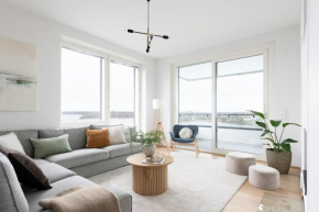 Luxury penthouse with stunning sea views & private sauna